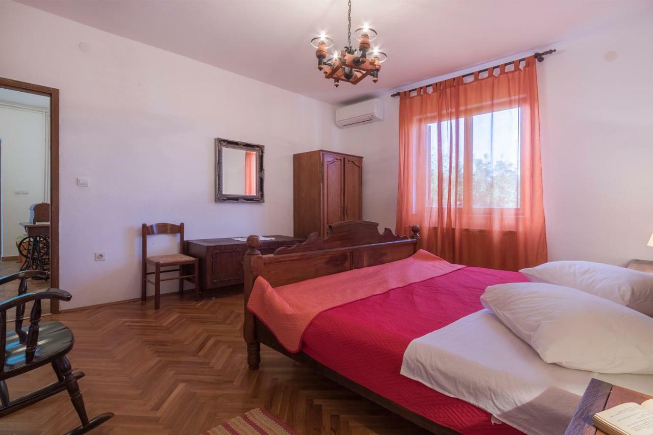 Vila Lokvanj Liznjan Luaran gambar