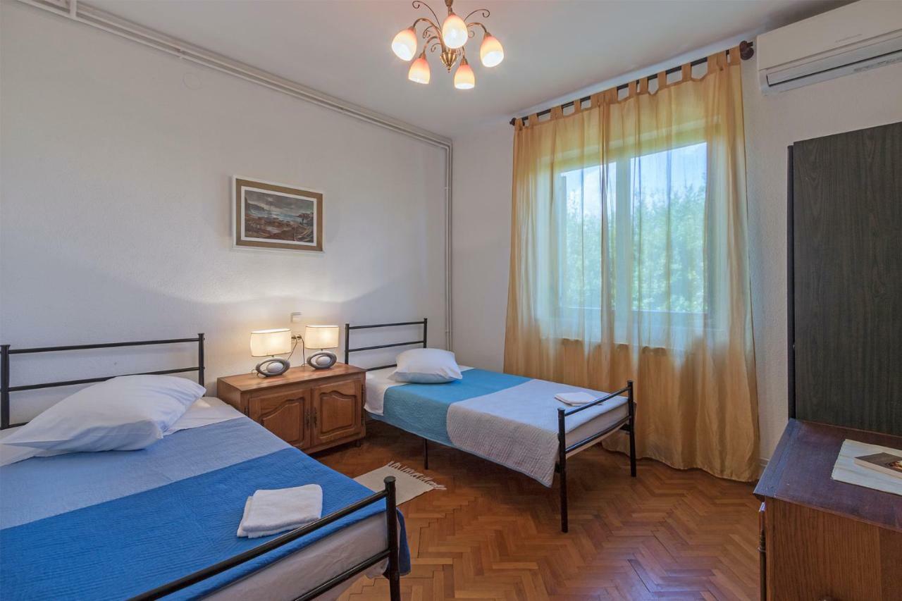 Vila Lokvanj Liznjan Luaran gambar